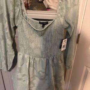 Jumper out fit brand new!!!kohls and then I realized it’s a jumper